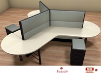 Picture of PEBLO Cluster of 3 Person Cubicle Desk Workstation